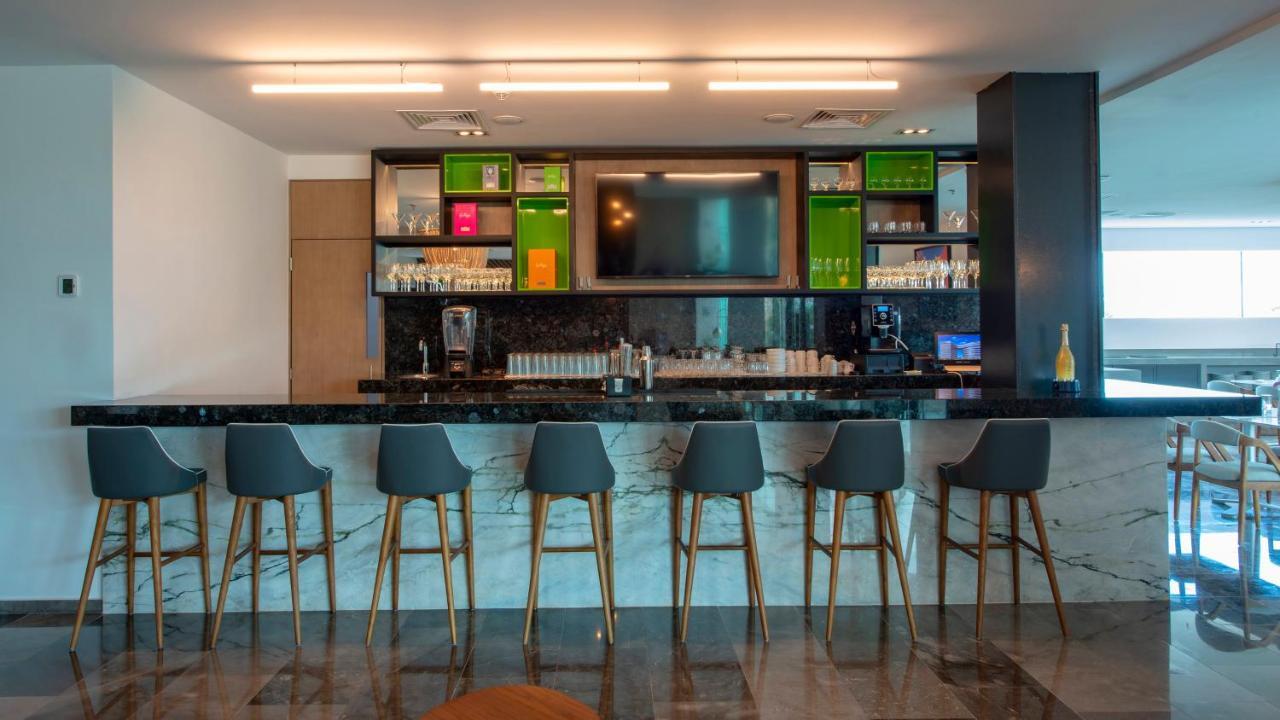 Holiday Inn & Suites - Merida La Isla By Ihg Exterior foto